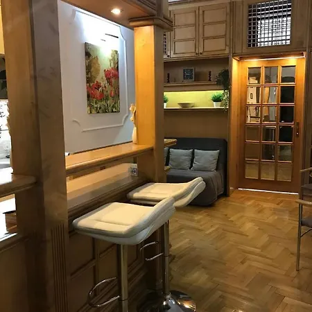 Knez City Center Apartment